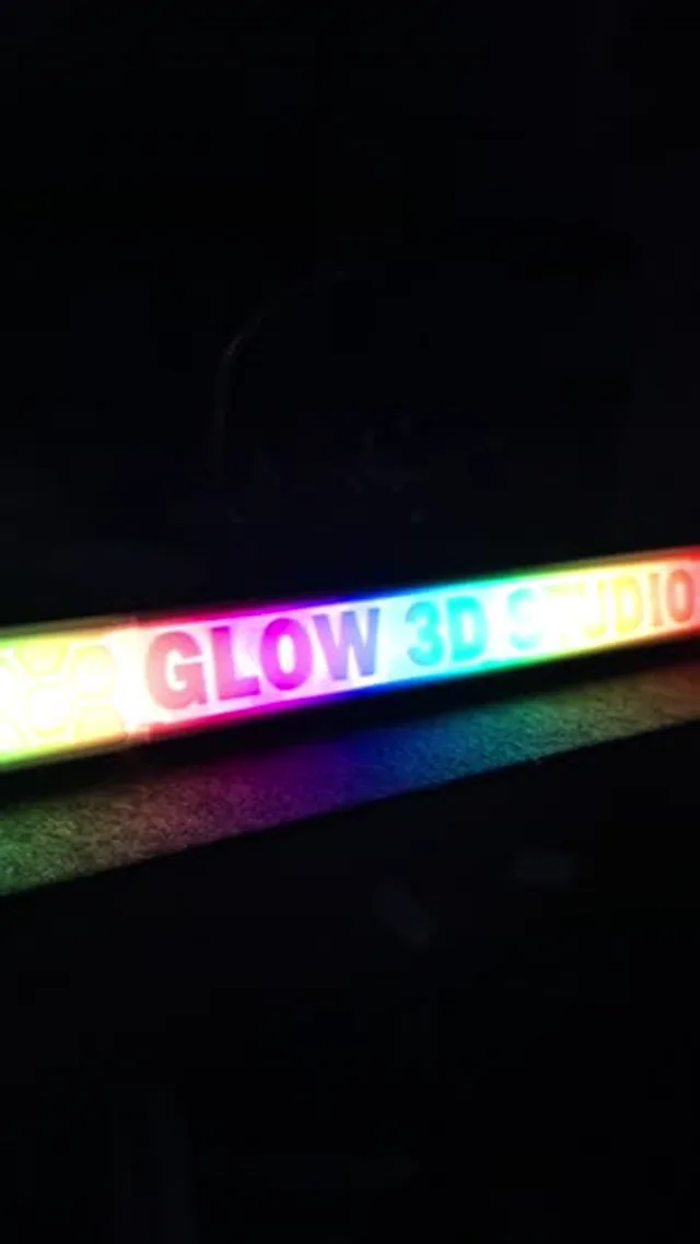 Barra LED personalizada · fotograma real del video
