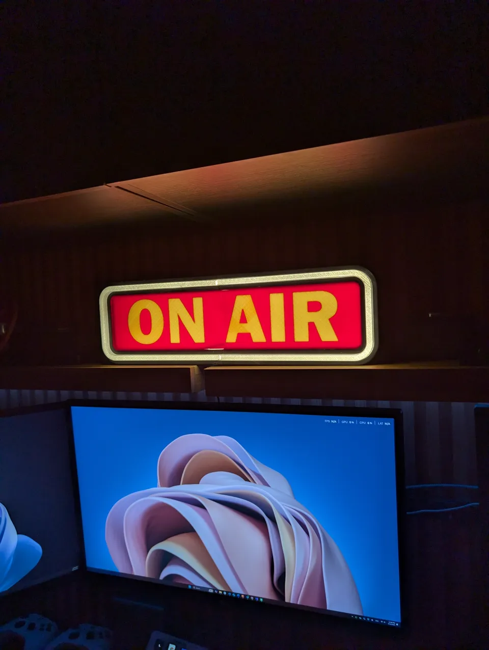 Letrero ON AIR · fotografía real